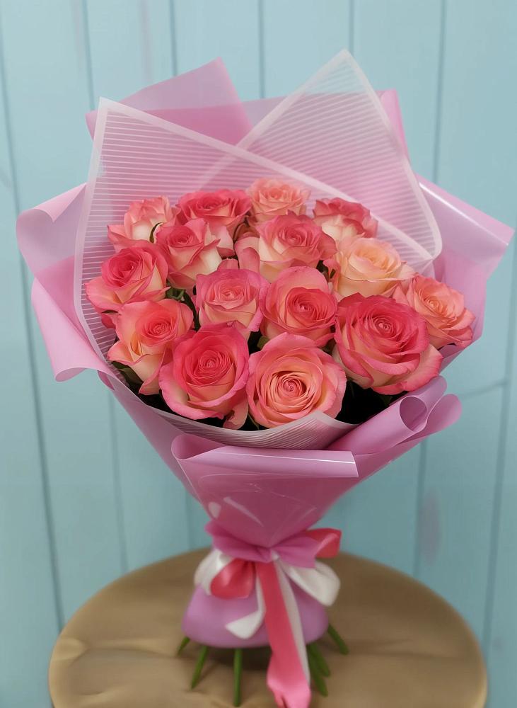 Букет 15 Розовых роз Равель в Птичьем