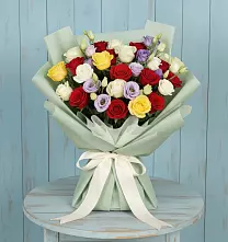 Букет цветов из:  Розы в Птичьем