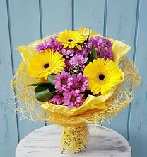 Букет цветов из:  Хризантемы и Герберы в Птичьем
