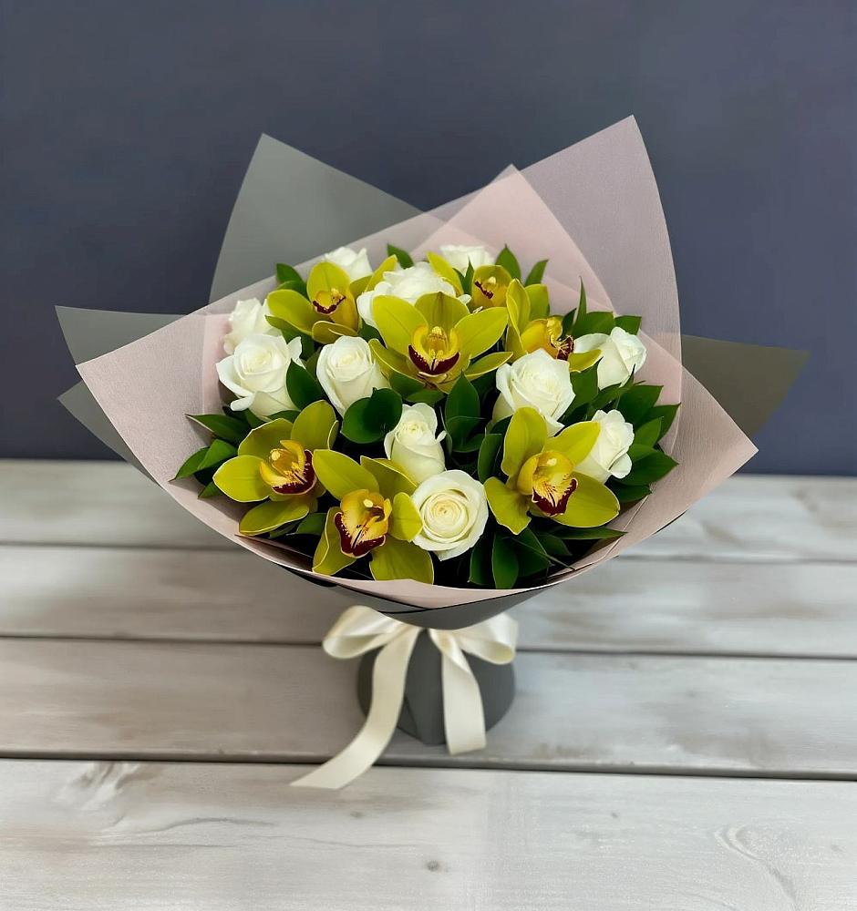 Букет цветов из: Орхидеи и Розы в Птичьем