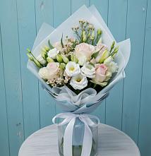 Букет цветов из:  Розы и Лизиантусы в Птичьем
