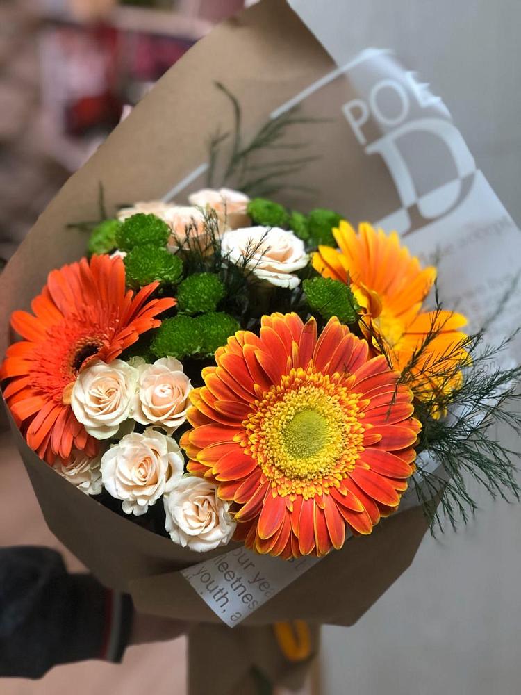Букет цветов из: Герберы, Хризантемы и Розы в Птичьем