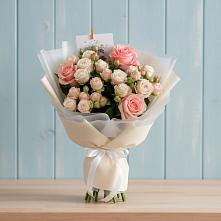 Букет цветов из:  Розы в Птичьем