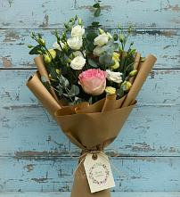 Букет цветов из:  Розы и Лизиантусы в Птичьем